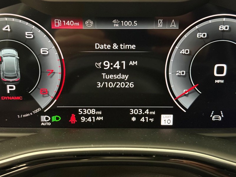 Audi Q8 Vehicle Image 17