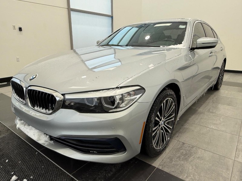 BMW 5 Series Vehicle Image 6