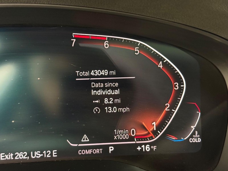 BMW 5 Series Vehicle Image 19