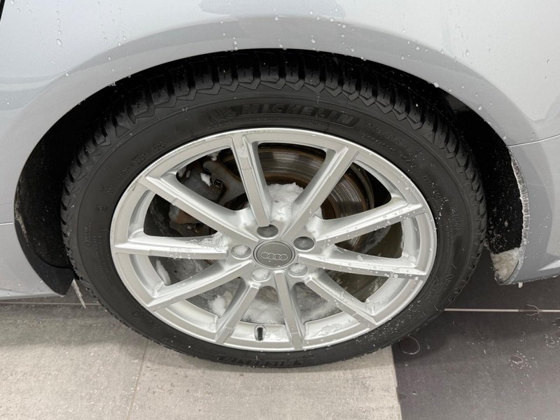 Audi A6 Vehicle Image 5