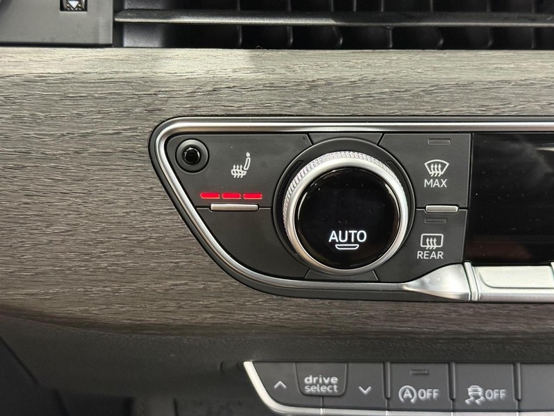 Audi A5 Cabriolet Vehicle Image 16