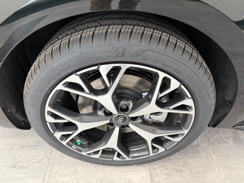 Audi A6 Sedan Vehicle Image 3