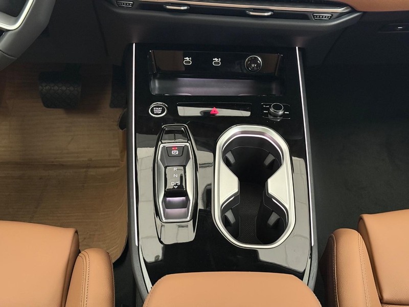 Audi A6 Sedan Vehicle Image 7