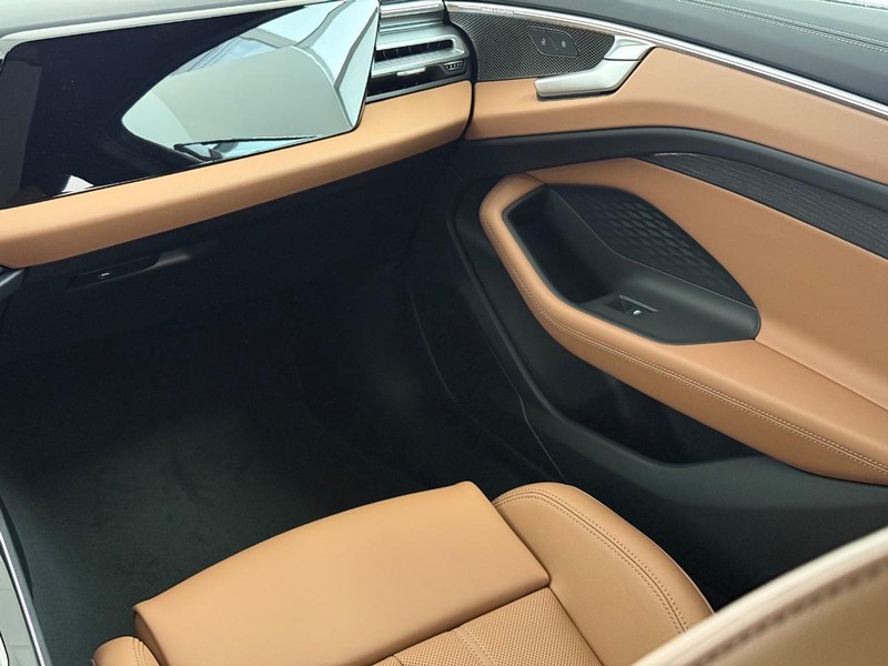 Audi A6 Sedan Vehicle Image 9