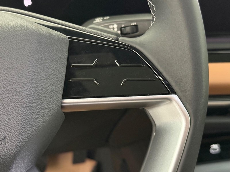 Audi A6 Sedan Vehicle Image 11