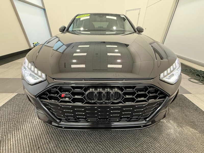 Audi S4 Sedan Vehicle Image 7