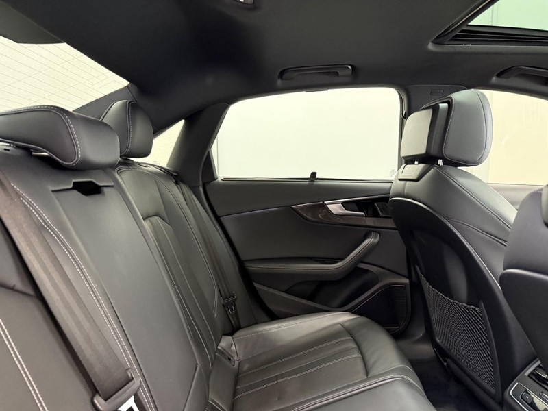 Audi S4 Sedan Vehicle Image 8