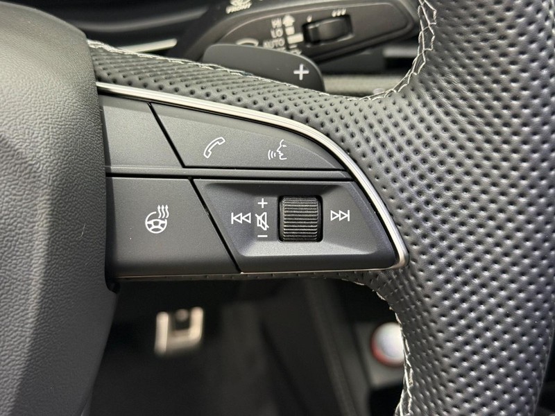 Audi S4 Sedan Vehicle Image 16