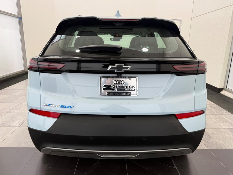Chevrolet Bolt EUV Vehicle Image 3