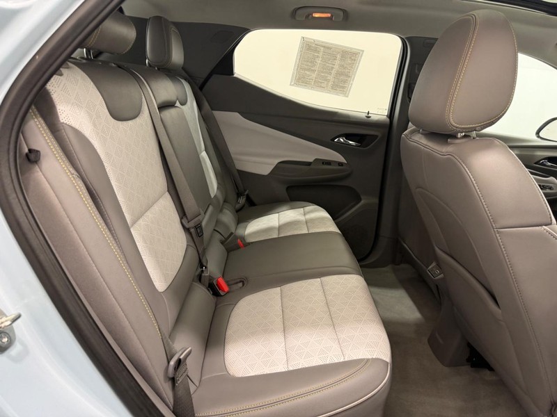 Chevrolet Bolt EUV Vehicle Image 8
