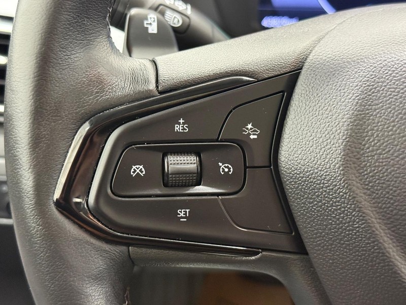 Chevrolet Bolt EUV Vehicle Image 15