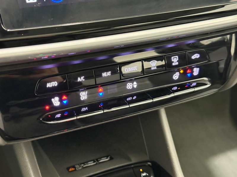 Chevrolet Bolt EUV Vehicle Image 19