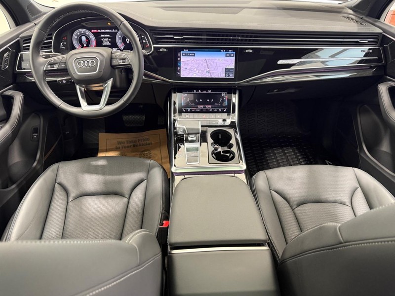 Audi Q7 Vehicle Image 12