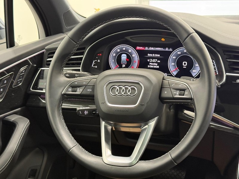 Audi Q7 Vehicle Image 13