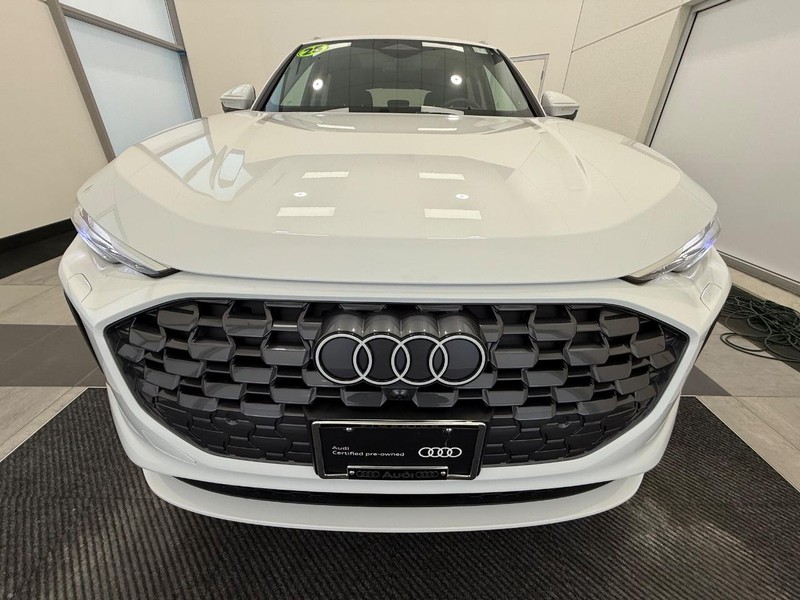 Audi Q5 Vehicle Image 7