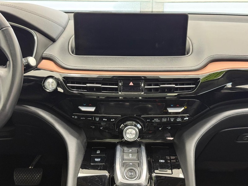 Acura MDX Vehicle Image 10