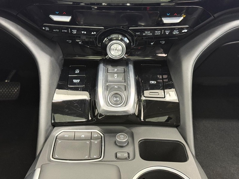 Acura MDX Vehicle Image 11