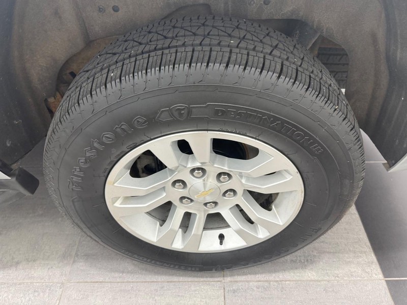 Chevrolet Tahoe Vehicle Image 5