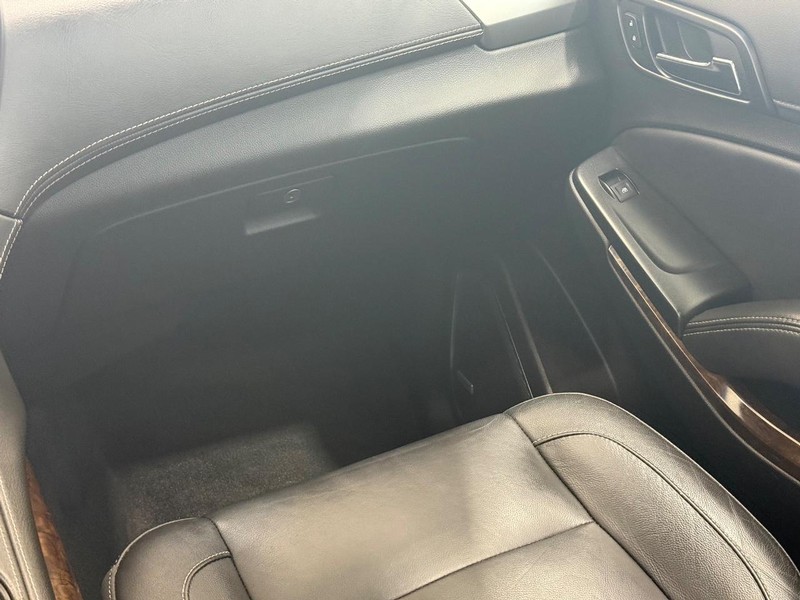 Chevrolet Tahoe Vehicle Image 13