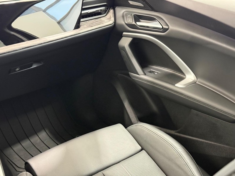 Audi Q5 Vehicle Image 12