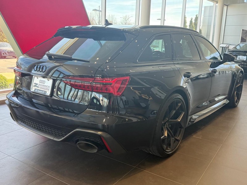 Audi RS 6 Avant Vehicle Image 3
