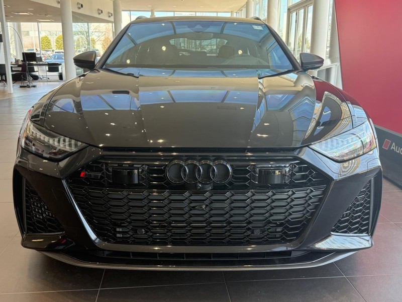 Audi RS 6 Avant Vehicle Image 8