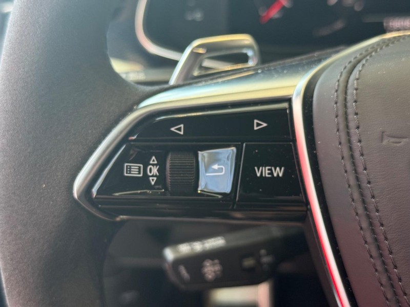 Audi RS 6 Avant Vehicle Image 16