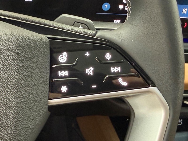 Audi A5 Vehicle Full-screen Gallery Image 15