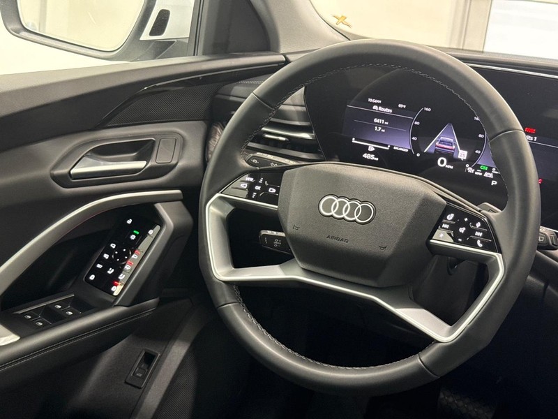 Audi Q5 Vehicle Image 12