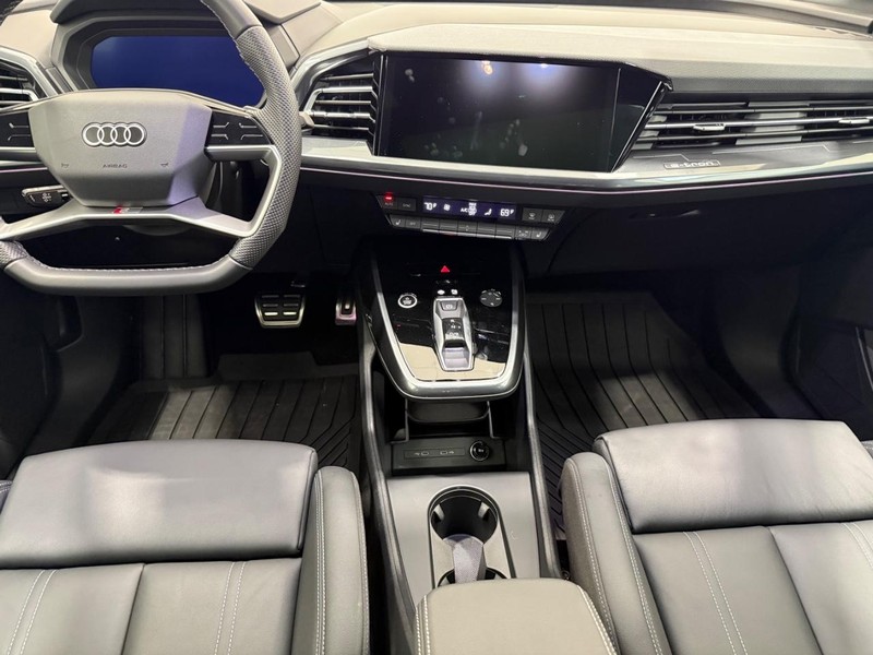 Audi Q4 e-tron Vehicle Image 9