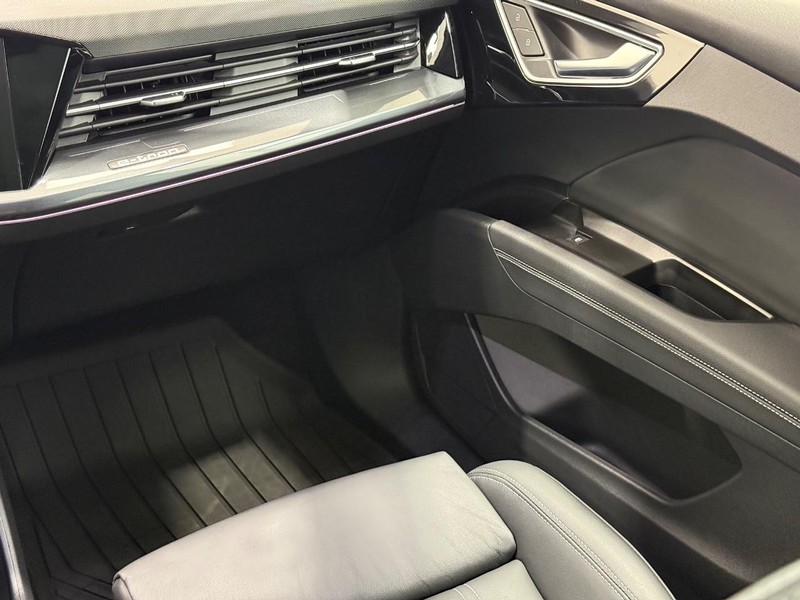 Audi Q4 e-tron Vehicle Image 13