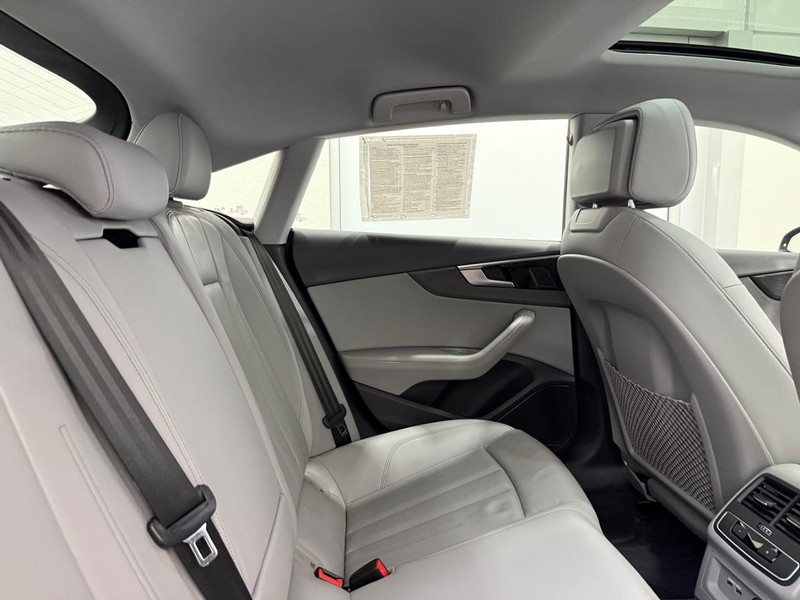 Audi A5 Sportback Vehicle Image 8