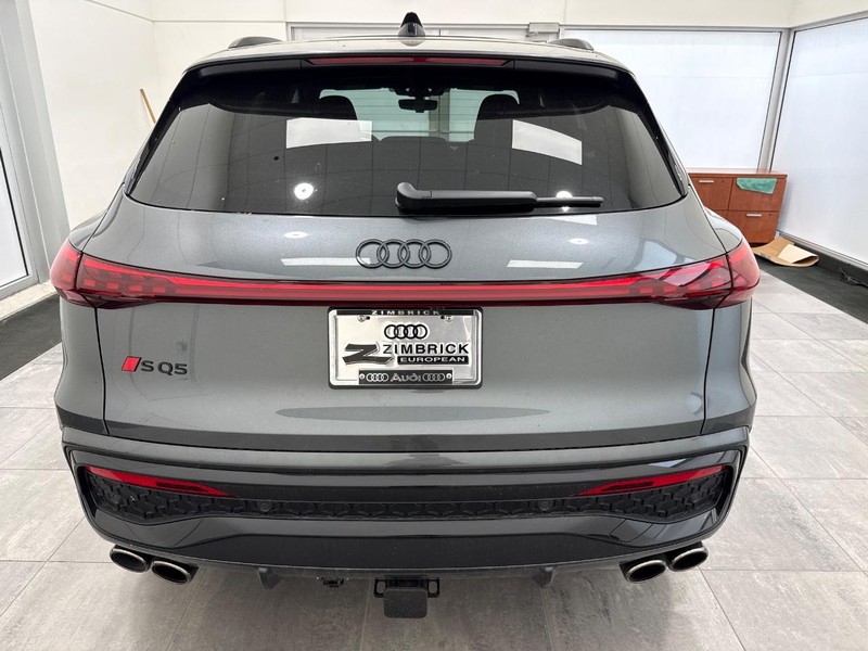 Audi SQ5 Vehicle Image 3