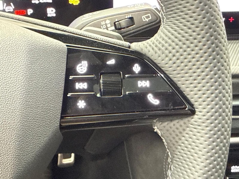 Audi SQ5 Vehicle Image 12