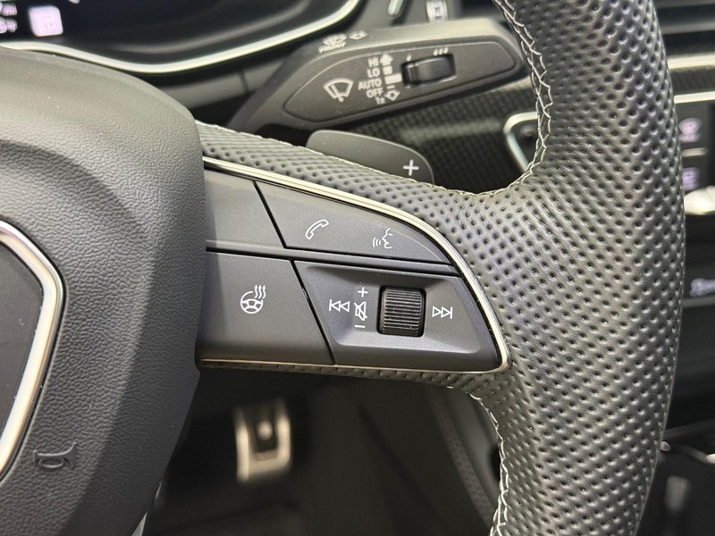 Audi S5 Sportback Vehicle Image 16