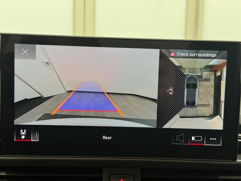 Audi S5 Sportback Vehicle Image 18