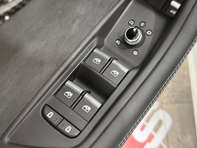 Audi S5 Sportback Vehicle Image 20