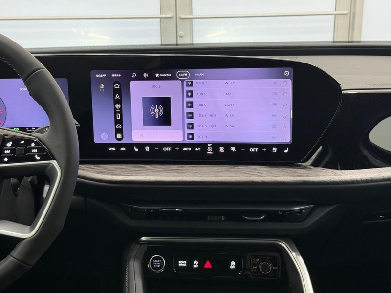 Audi Q5 Sportback Vehicle Image 6