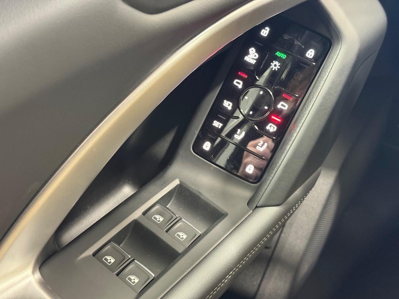 Audi Q5 Sportback Vehicle Image 14