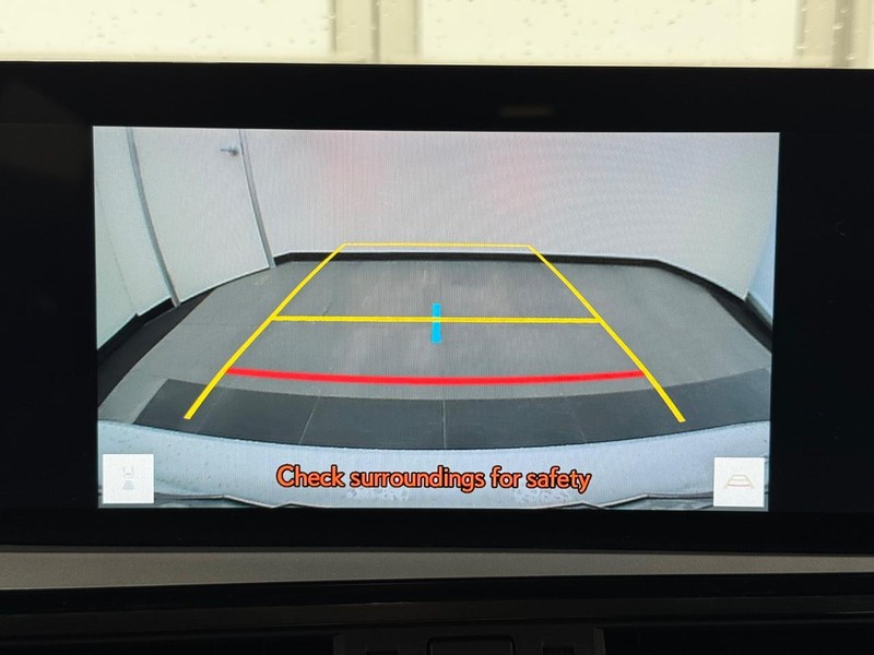 Lexus ES Vehicle Image 19