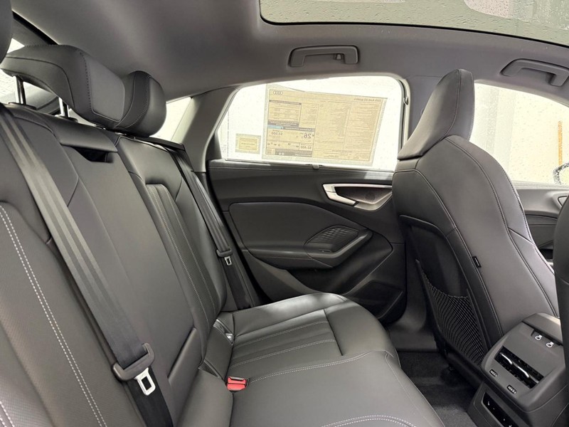 Audi A5 Vehicle Image 4