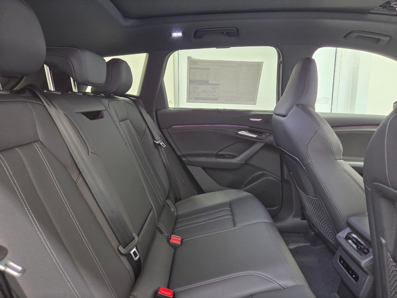 Audi Q6 e-tron Vehicle Image 4