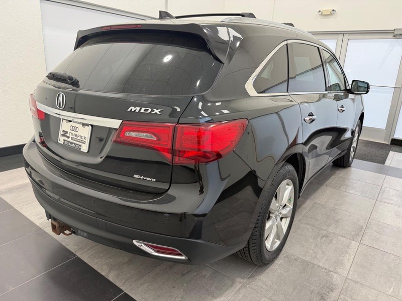 Acura MDX Vehicle Image 2