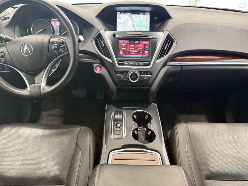 Acura MDX Vehicle Image 9