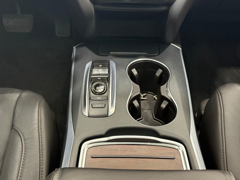 Acura MDX Vehicle Image 11