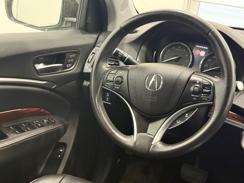 Acura MDX Vehicle Image 12