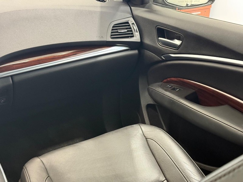 Acura MDX Vehicle Image 13