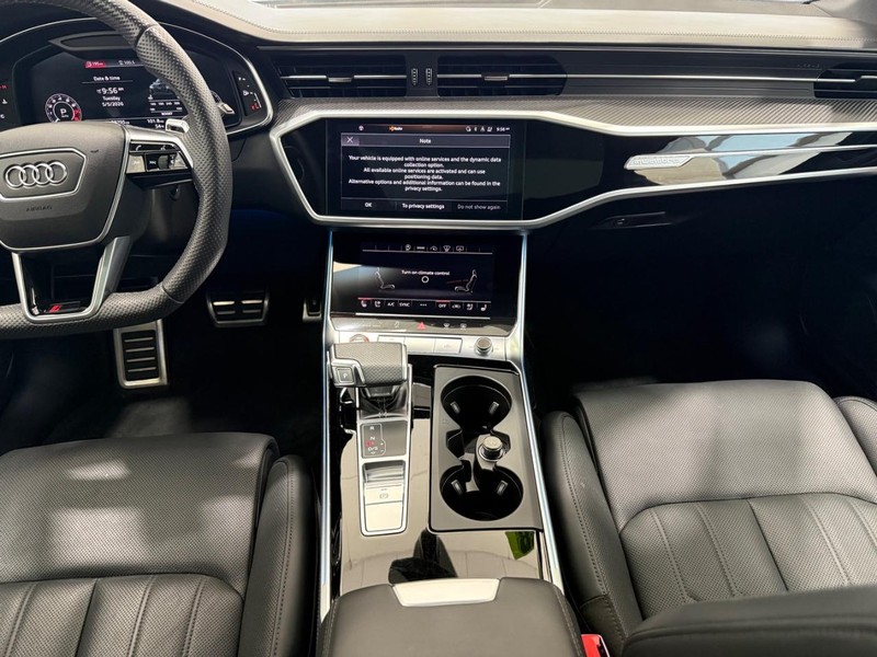 Audi RS 6 Avant Vehicle Image 9