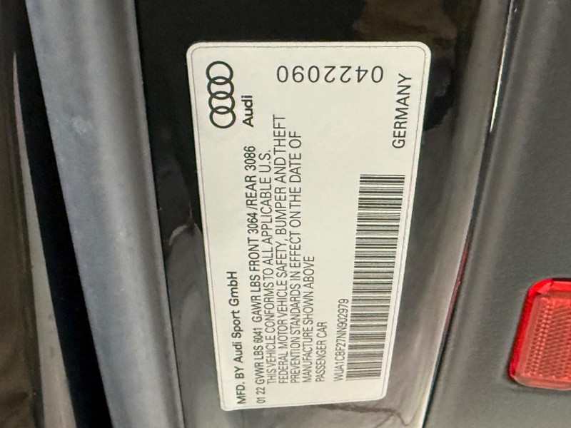 Audi RS 6 Avant Vehicle Image 21