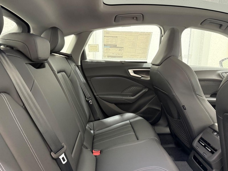 Audi A5 Vehicle Image 4